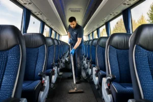 Nettoyage intérieur d’autocar pour garder un véhicule propre et accueillant
